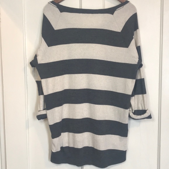 Aritzia TNA Lounge Longe Sleeve - Picture 2 of 3